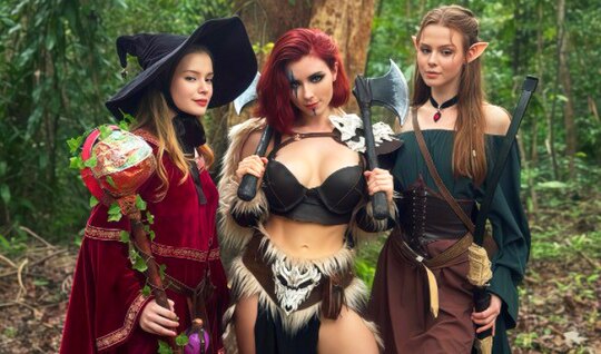 Русская девушка любит развлекаться с приятелем в постели